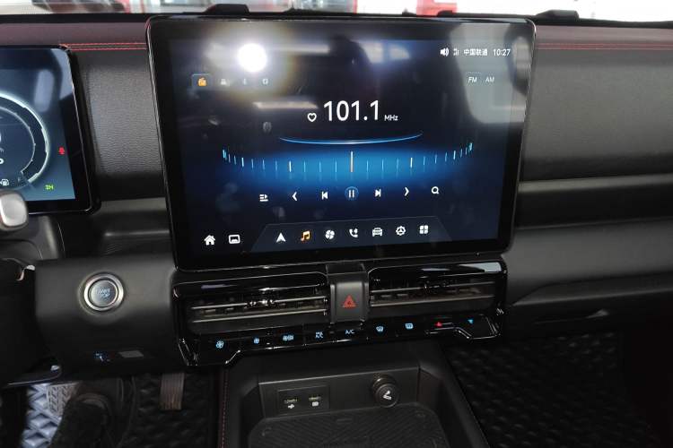 Used JMC DaDao 2023 Fly-Jiang 2.3T Gasoline Automatic 4x4 Boundaryless Model
