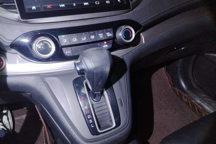 Used Honda CR-V 2015 2.0L two-wheel drive Fashion Edition