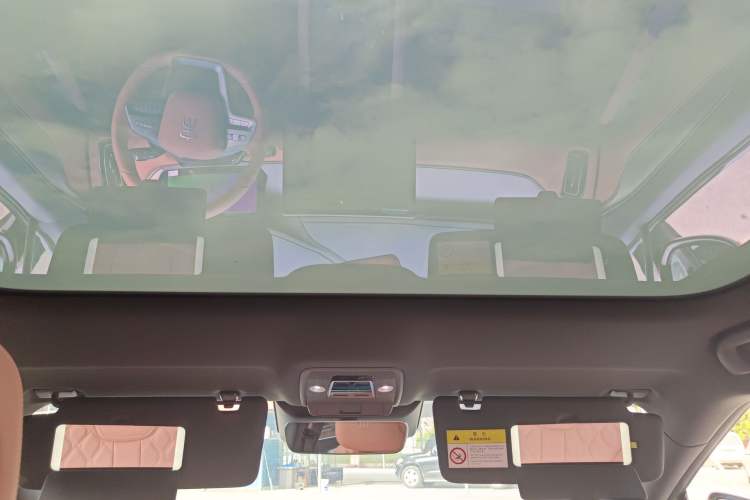 Used BYD Song L EV 2025 Intelligent Driving Version 662 km LiDAR Excellence Edition Headliner
