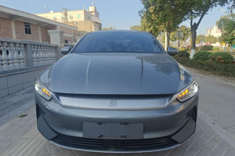 Used BYD Qin PLUS 2024 Honor Edition EV 420KM Leading Model
