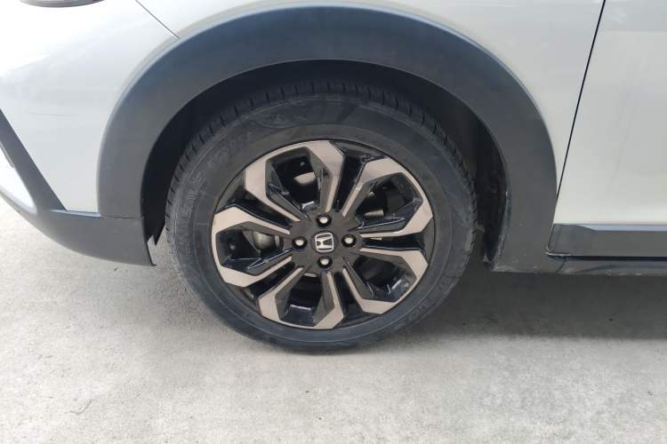 Used Honda LIFE 2021 1.5L CVT CRO-SS Fun Edition Left Front Wheel Hub