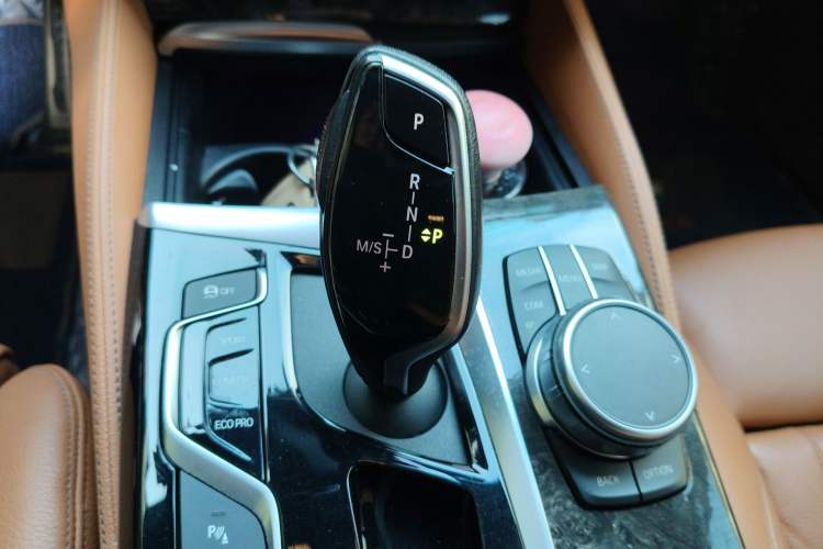 Used BMW 6 Series GT 2019 630i M Sport Package Gear Lever