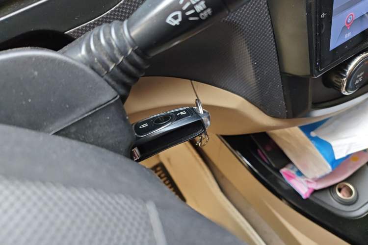 Used Wuling Hongguang 2014 1.5L S Automatic Comfort Edition