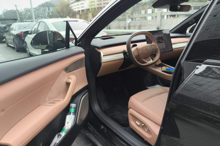 Used ONVO L60 2025 Model—60 kWh Rear-Wheel-Drive Version
