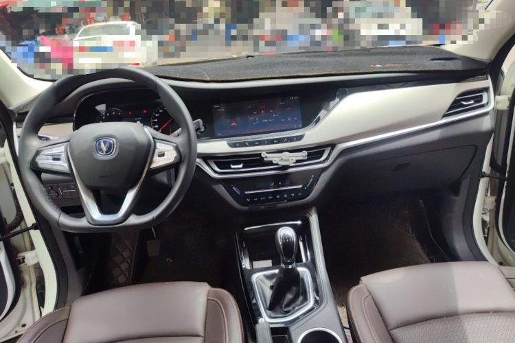 Used CHANGAN CS35PLUS 2018 1.6L Manual Changlian Edition China V Standard Center Console