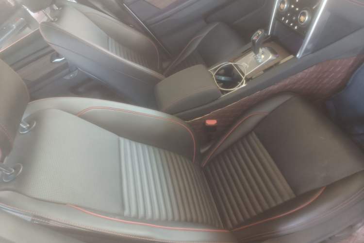 Used Land Rover Discovery Sport 2022 Revised Version 249 PS R-Dynamic S Performance Edition 5 Seats
