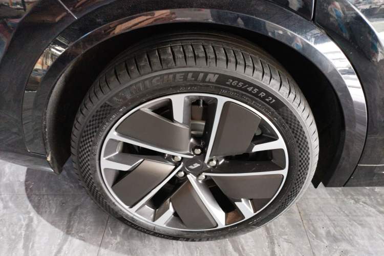 Used Li Auto L9 2025 Ultra Smart Refreshed Edition