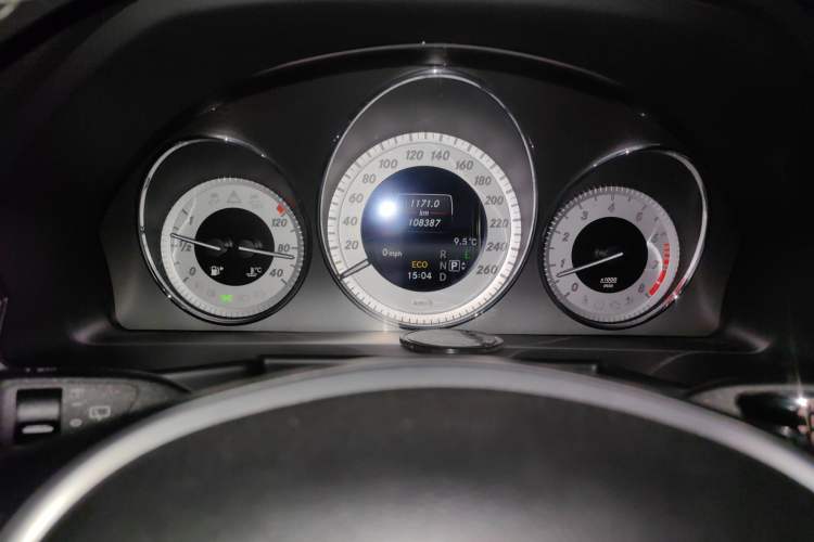 Used Mercedes-Benz GLK-Class 2014 GLK 260 4MATIC Dynamic Model