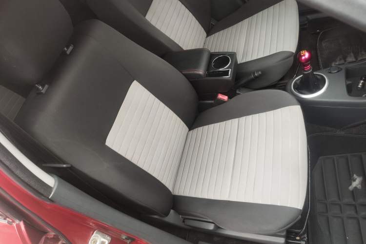 Used Suzuki Swift 2014 1.3L Manual Standard Edition Right Front Seat