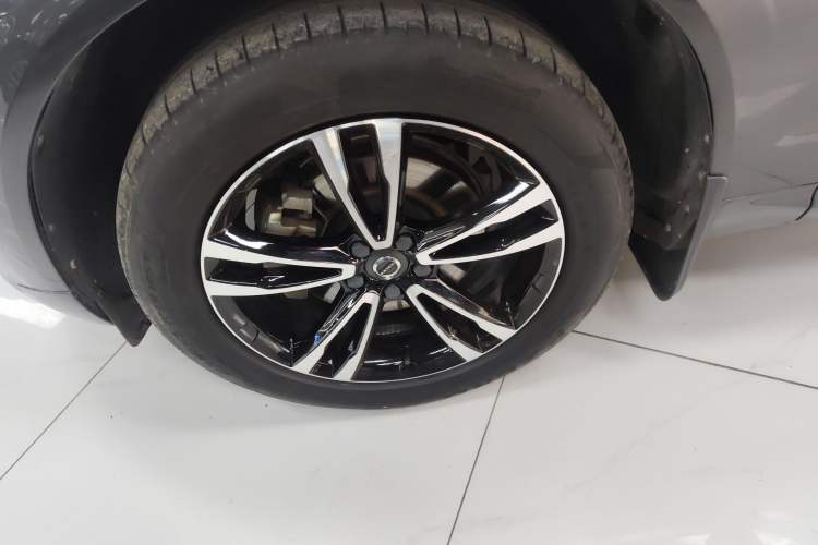 Used Volvo XC60 2019 T5 4x4 Smart Edition China V Standard