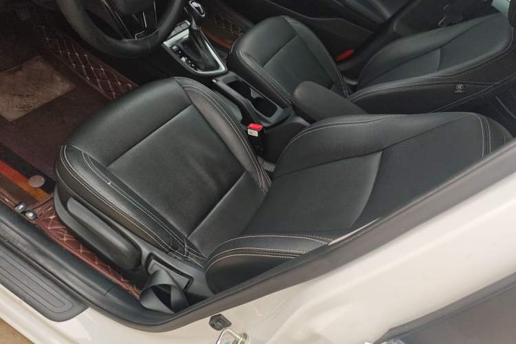 Used Hyundai Celesta 2018 1.6L Automatic GL Enjoyment Edition China VI compliant
