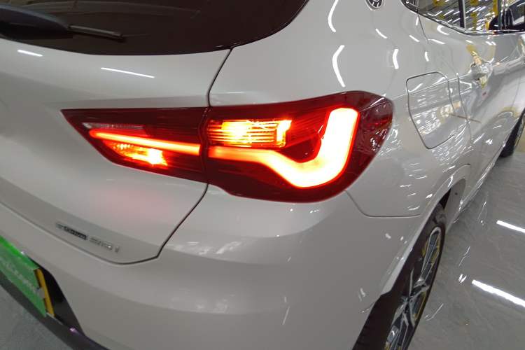 Used BMW X2 2023 sDrive 25i Shining Edition
