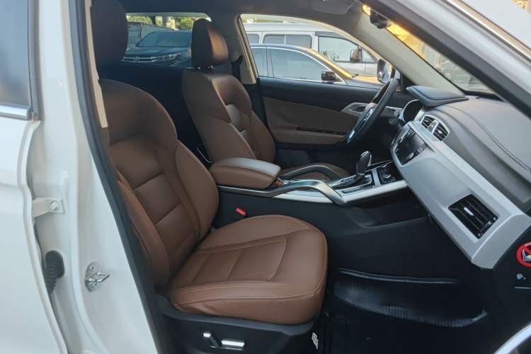 Used Geely Auto Emgrand X7 Sport 2016 1.8TD Automatic All-Wheel-Drive ZhiZun Edition