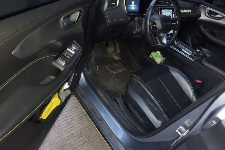 Used Roewe RX5 2020 PLUS 300TGI Automatic Ali National Trend Flagship Edition
