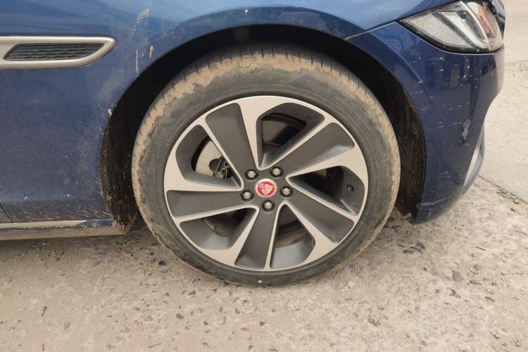 Used Jaguar XFL 2021 XFL 2.0T P200 Two-Wheel-Drive Elite Luxury Edition
