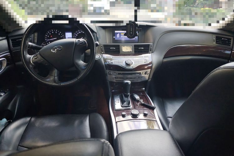 Used Infiniti M Series 2011 M25 Luxury Model
