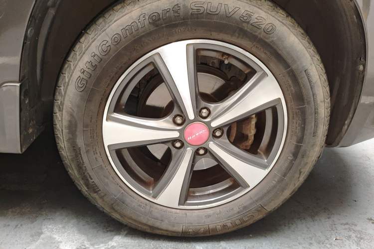 Used Haval H6 2013 Upgraded Model 1.5T Manual Two-Wheel Drive Elite Version