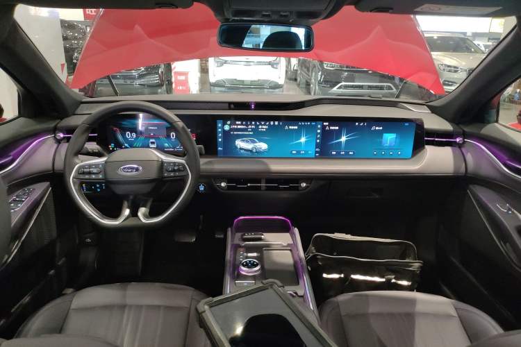 Used Ford Mondeo 2025 2.0T EcoBoost Ultimate Edition
