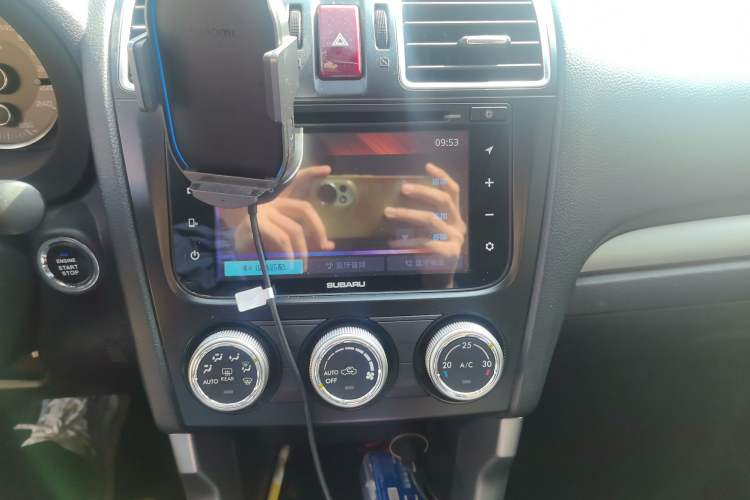 Used Subaru Forester 2015 2.0i Special Edition Commemorative Model
