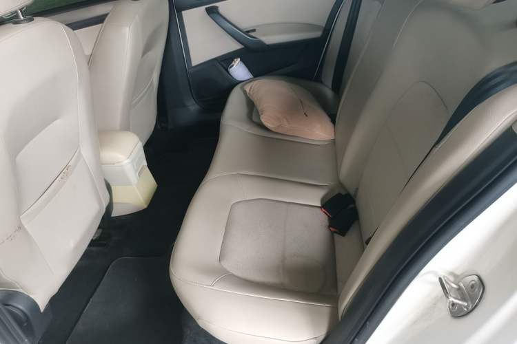 Used Volkswagen Santana 2015 1.6L Automatic Comfort Edition