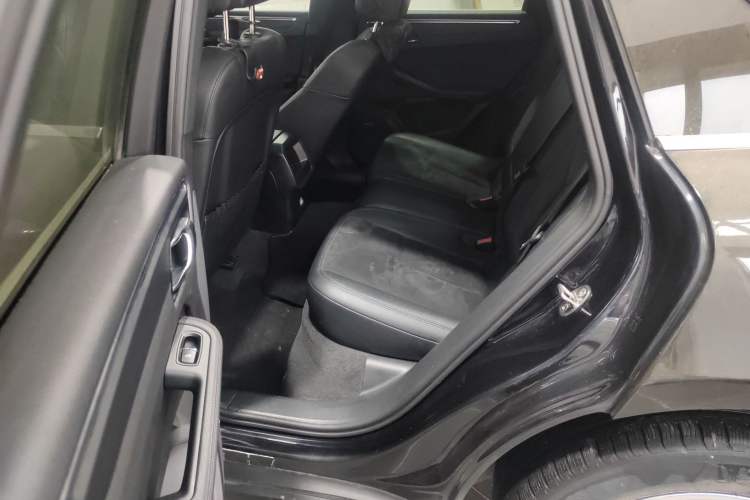 Used Porsche Macan 2014 Macan 2.0T
