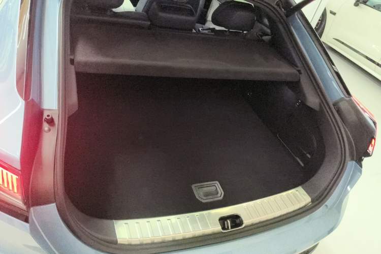 Used Zeekr 001 2025 YOU Edition 100 kWh All-Wheel Drive Trunk