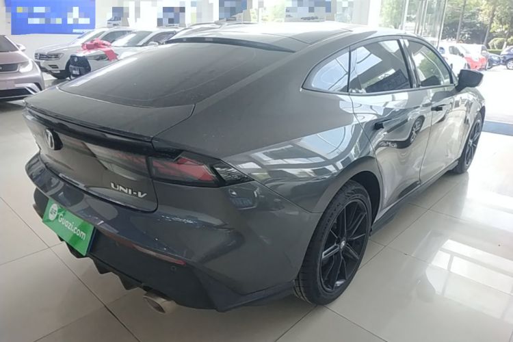 Used CHANGAN UNI-V 2024 1.5T High-Energy Version Rear Right 45 Deg