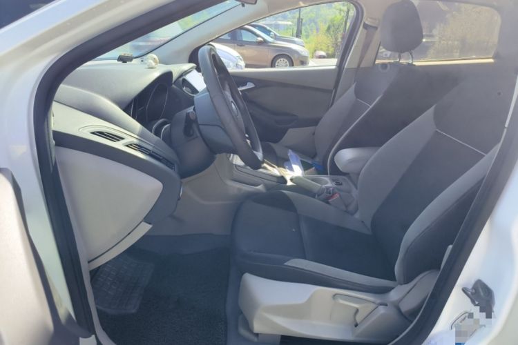 Used Ford Focus 2012 Sedan 1.6L Automatic Comfort Model