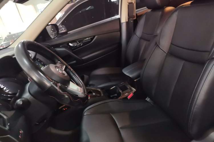 Used Nissan X-Trail 2019 2.0L CVT Smart Connect Comfort Edition 2WD