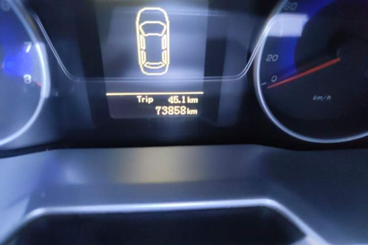 Used Geely Auto Emgrand 2014 Sedan 1.3T Manual Elite Model
