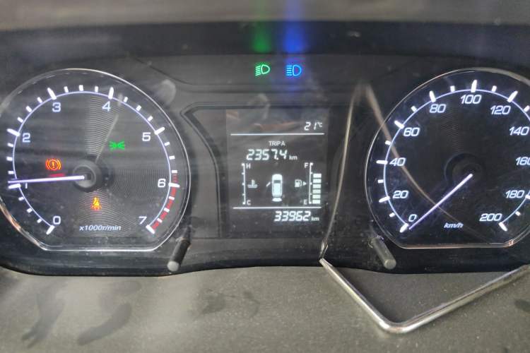 Used CHANGAN OSHAN X70A 2019 1.5L Manual Classic Model China VI Standard
