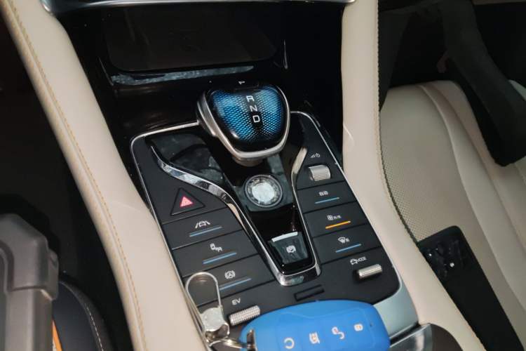 Used BYD Song PLUS New Energy 2021 DM-i 51KM Prestige Model Gear Lever