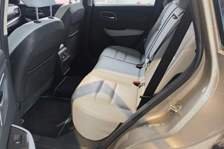 Used Nissan X-Trail 2023 e-POWER Ultra-Hybrid Dual-Motor All-Wheel-Drive Luxury Edition Left Rear Seat