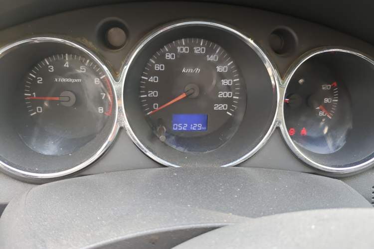 Used Dongfeng Aeolus H30 2014 CROSS 1.5L Manual Gratitude Edition