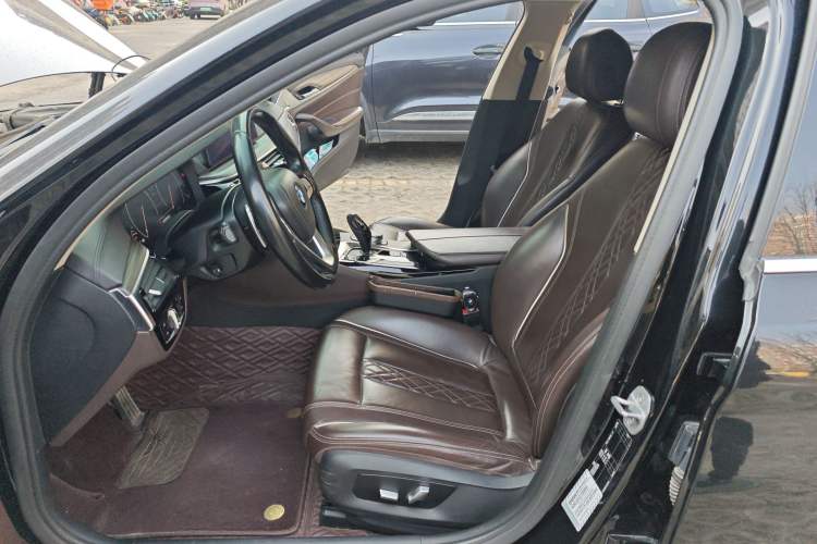 Used BMW 5 Series 2019 530Li Leading Model Luxury Package Left Front Seat