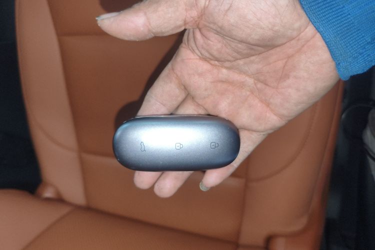 Used Li Auto L8 2025 Max Smart Refresh Edition Interior 1