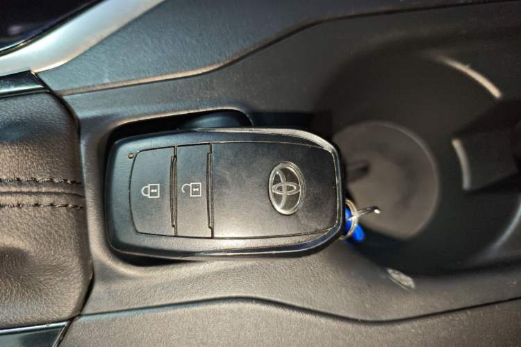 Used Toyota Corolla Cross 2024 2.0L Smart Electric Hybrid Dual-Engine Pioneer Edition