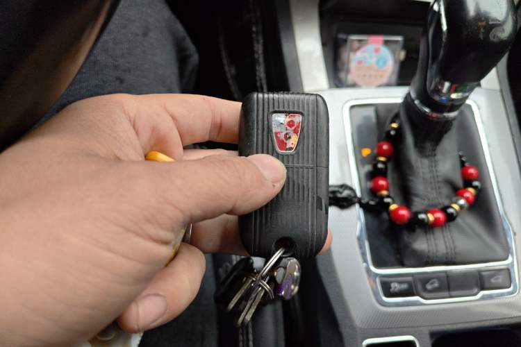 Used Roewe RX5 2018 20T Two-Wheel Drive Automatic Internet Smart Edition