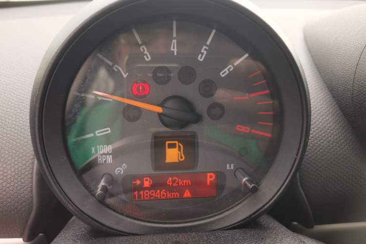 Used MINI Countryman 2014 1.6L COOPER Fun Instrument Cluster