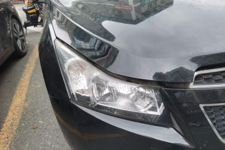 Used Chevrolet Cruze 2013 1.8L SE AT Right Front Headlight