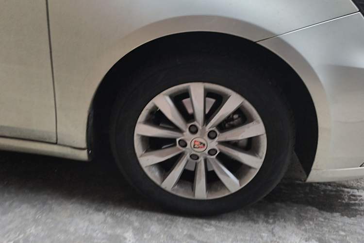 Used Roewe i6 New Energy 2017 45T Hybrid Connect & Smart Enjoyment Edition Right Front Wheel Hub