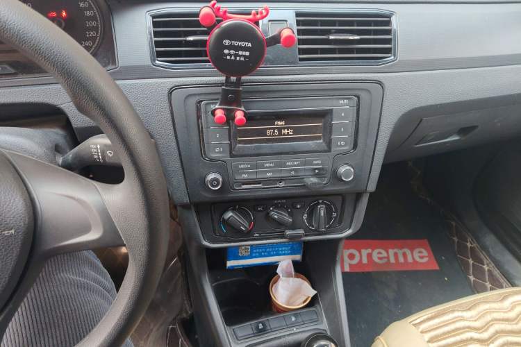 Used Volkswagen Santana 2019 1.5L Manual Fashion Edition China VI Standard