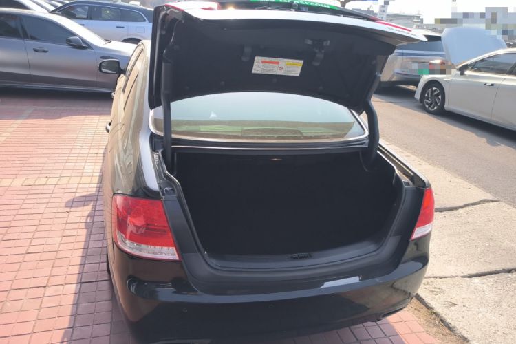 Used SsangYong Chairman 2012 3.6 CW700L Extended Version
