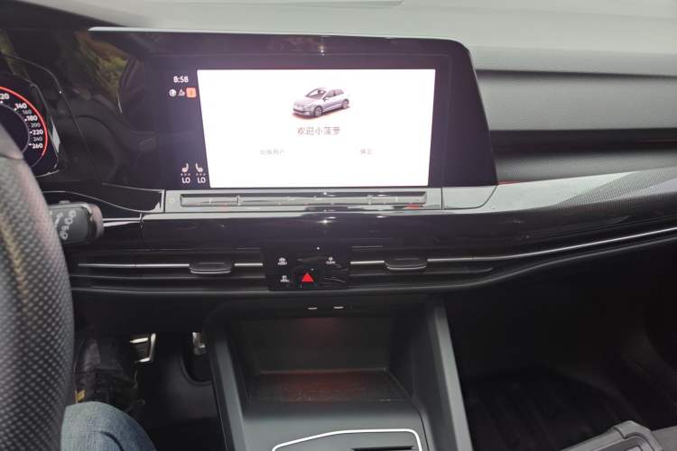 Used Volkswagen Golf 2021 280TSI DSG R-Line Audio And AC Panel