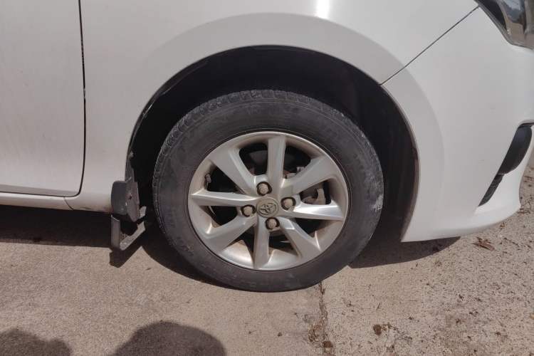 Used Toyota YARiS L Zhi Xuan 2014 1.3E Manual Charm Edition
