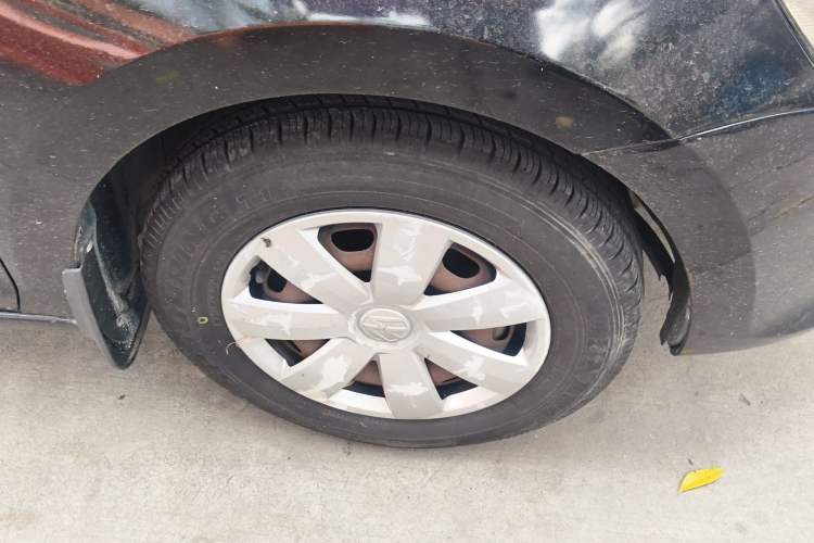 Used Volkswagen Santana 2015 1.4L Manual Fashion Edition Right Front Wheel Hub