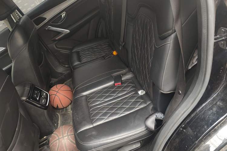 Used JETOUR X70 PLUS 2023 1.5T Manual Warrior PRO 7-Seater