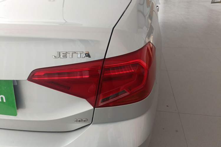 Used Volkswagen Jetta 2019 Dream Edition 1.5L Manual Fashion Version Exterior 3