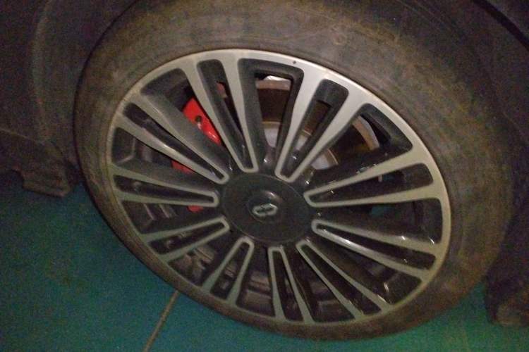 Used Hima AITO M9 2024 Range-Extended Ultra Version 42 kWh 6-Seater Model
