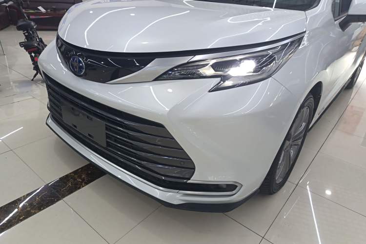 Used Toyota SIENNA 2021 2.5L Hybrid Ultimate Edition Left Front Headlight